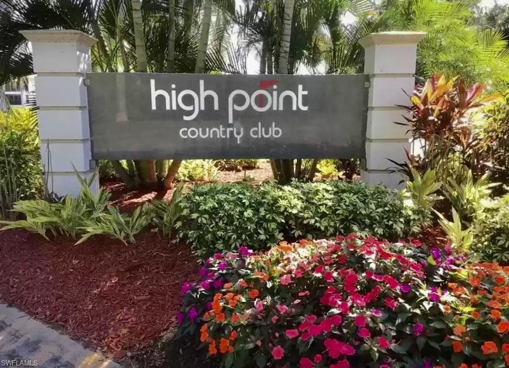 29 High Point Cir E 206, Naples, FL 34103-22