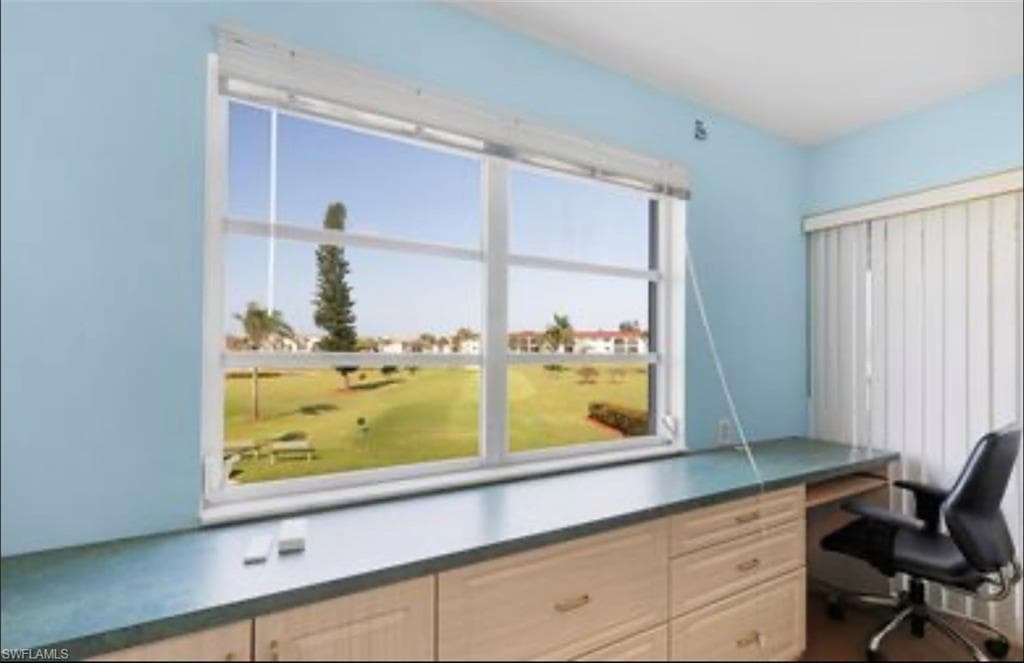 29 High Point Cir E 206, Naples, FL 34103-23