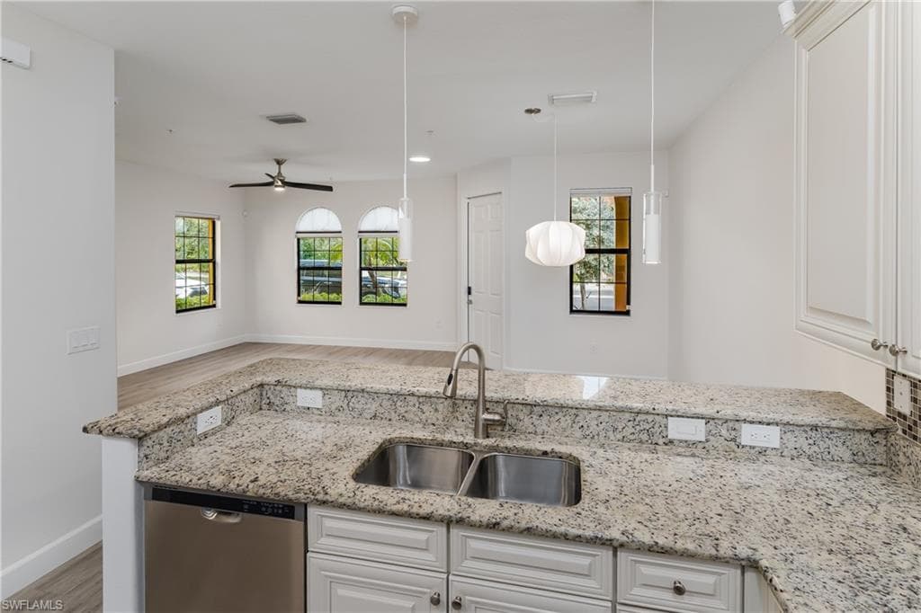 9072 Covina Dr N 5505, Naples, FL 34113-17