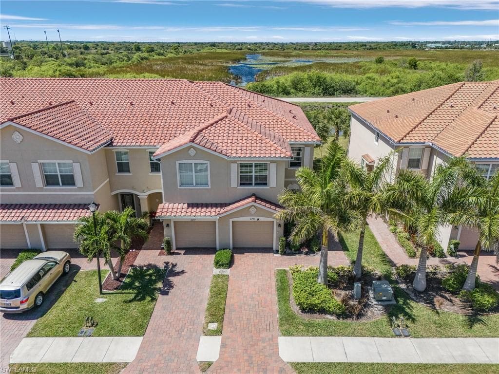 2701 Citrus St, Naples, FL 34120-1