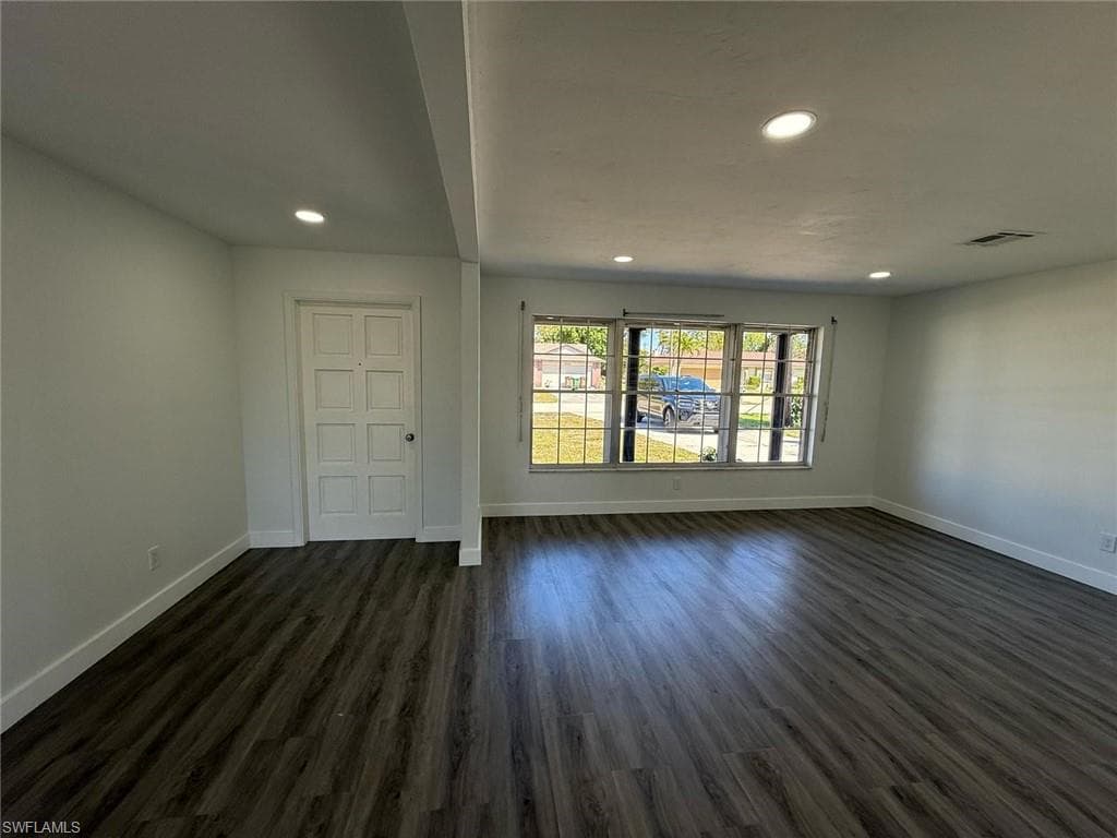 2014 12th Ter, Cape Coral, FL 33990-8