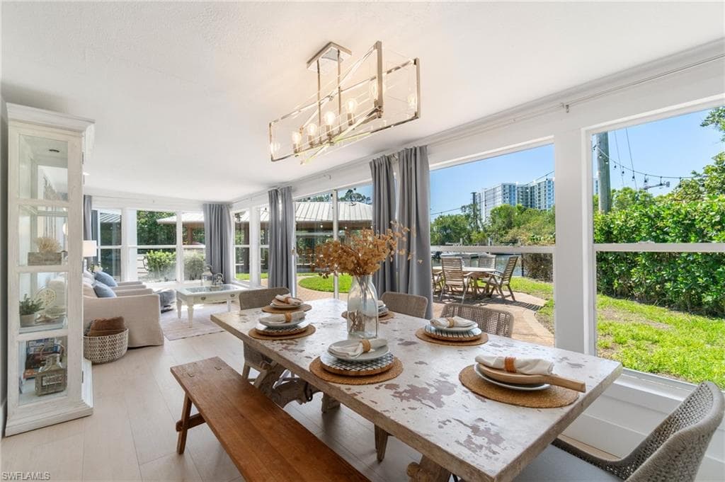 2180 Harbor Ln, Naples, FL 34104-9