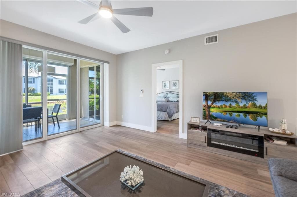 886 Tanbark Dr SW 103, Naples, FL 34108-10
