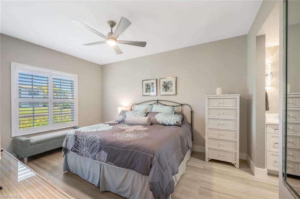 886 Tanbark Dr SW 103, Naples, FL 34108-20