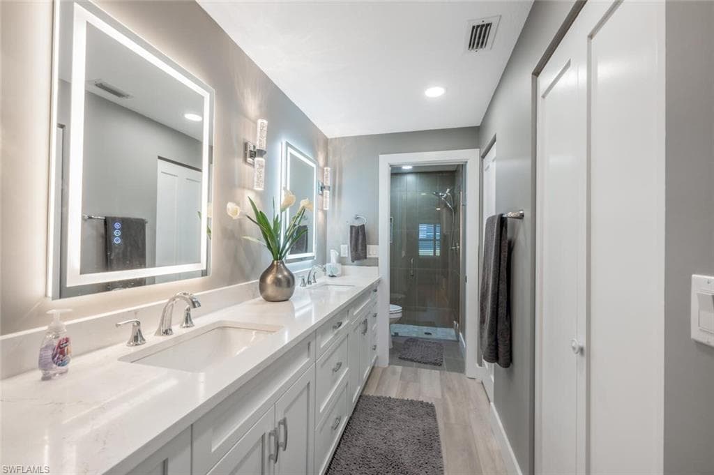886 Tanbark Dr SW 103, Naples, FL 34108-23