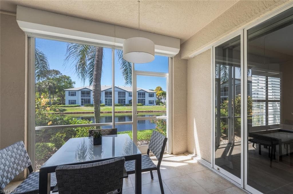 886 Tanbark Dr SW 103, Naples, FL 34108-28