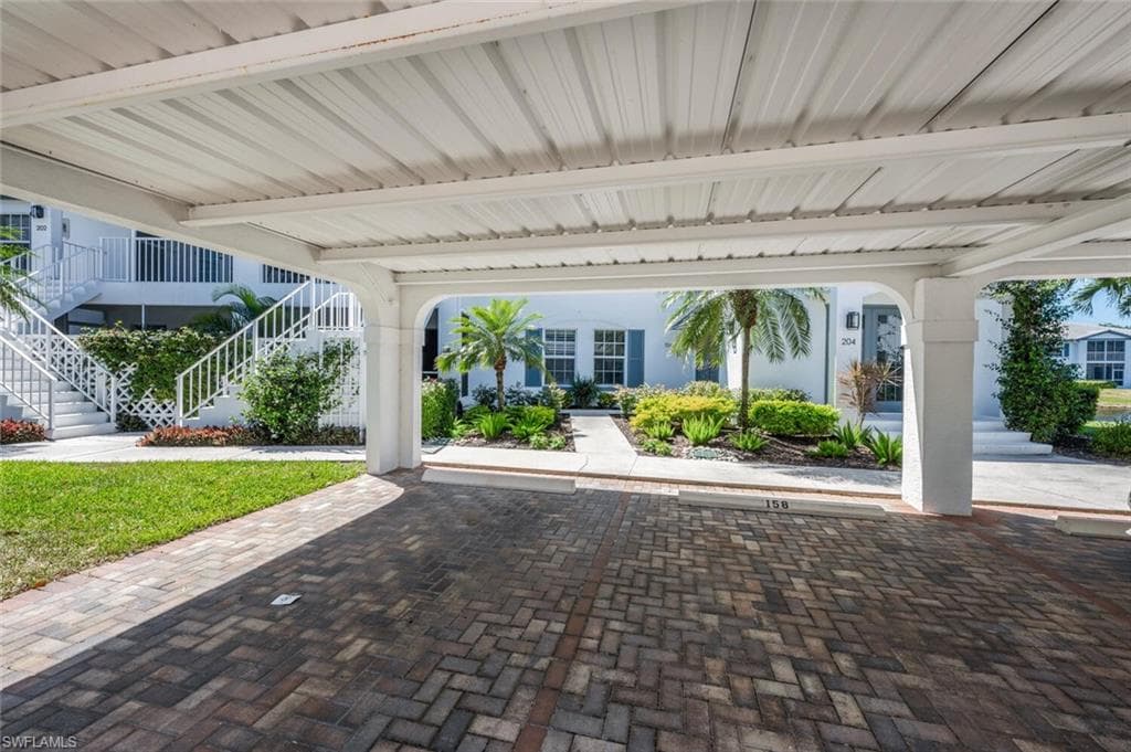 886 Tanbark Dr SW 103, Naples, FL 34108-31