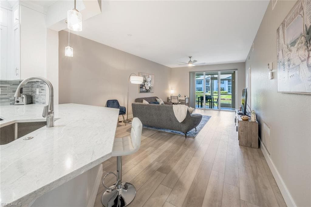 886 Tanbark Dr SW 103, Naples, FL 34108-8
