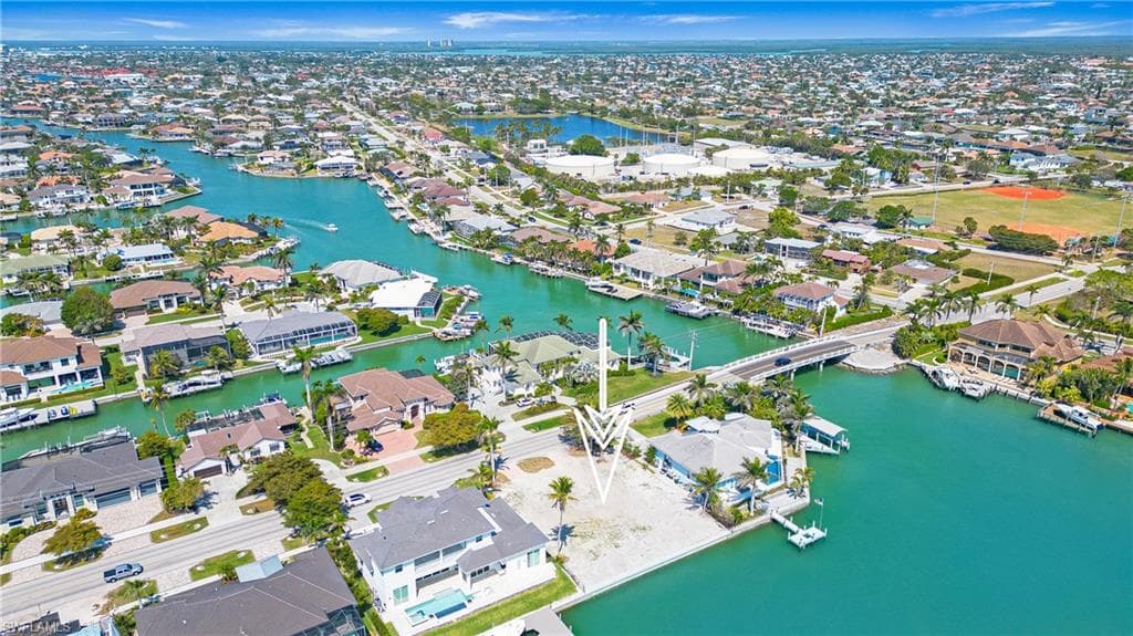 1293 Winterberry Dr, Marco Island, FL 34145-10