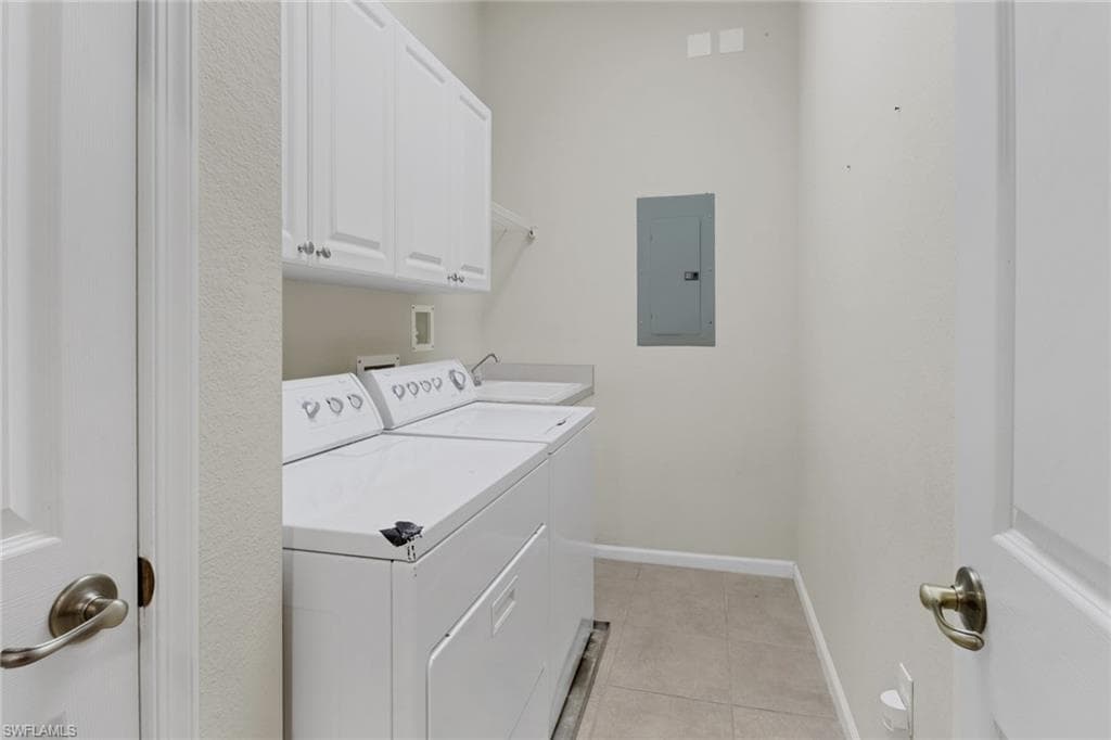 17498 Old Harmony Dr 202, Fort Myers, FL 33908-23