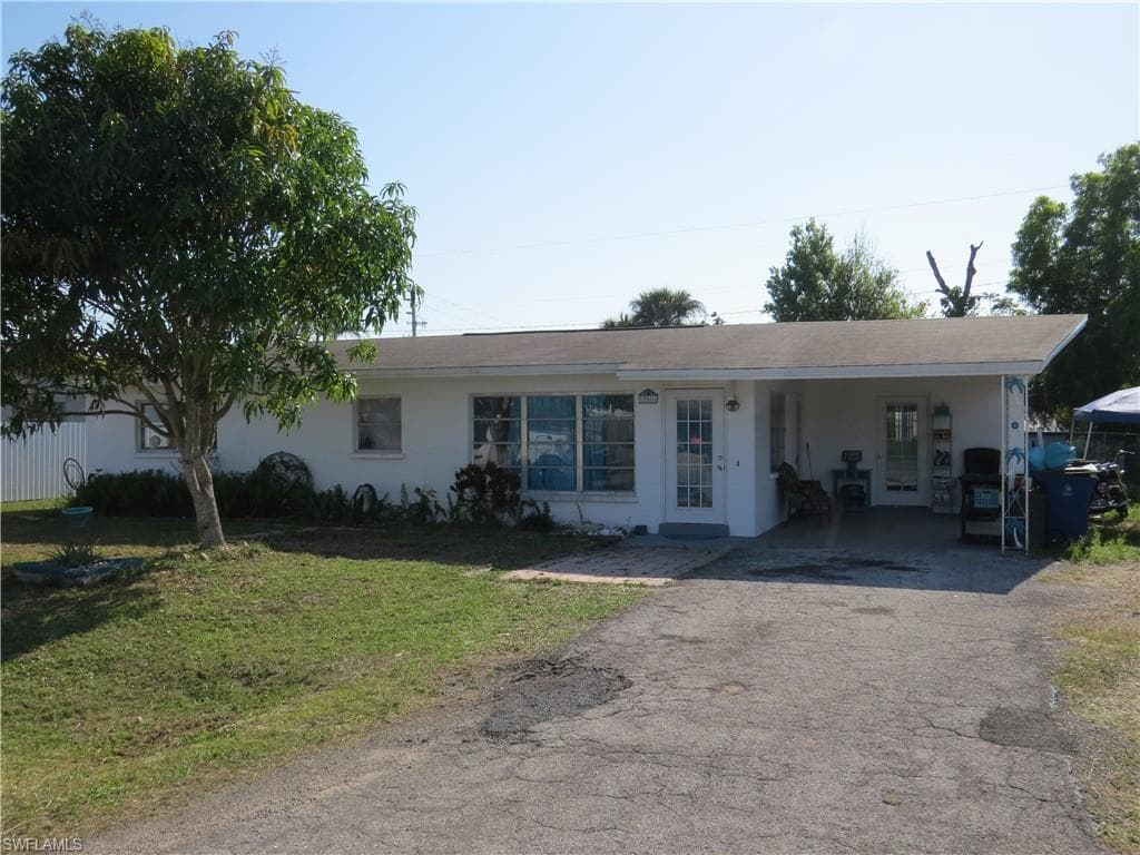 18566 Dogwood Rd, Fort Myers, FL 33967-29