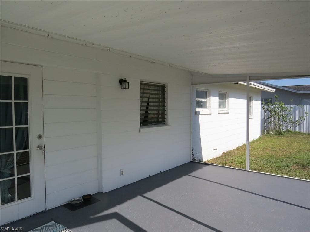 18566 Dogwood Rd, Fort Myers, FL 33967-34