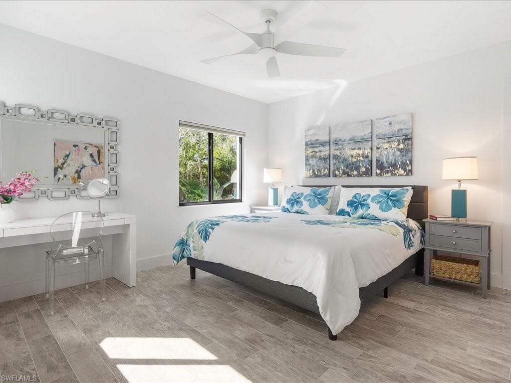 2182 Anchorage Ln B, Naples, FL 34104-26