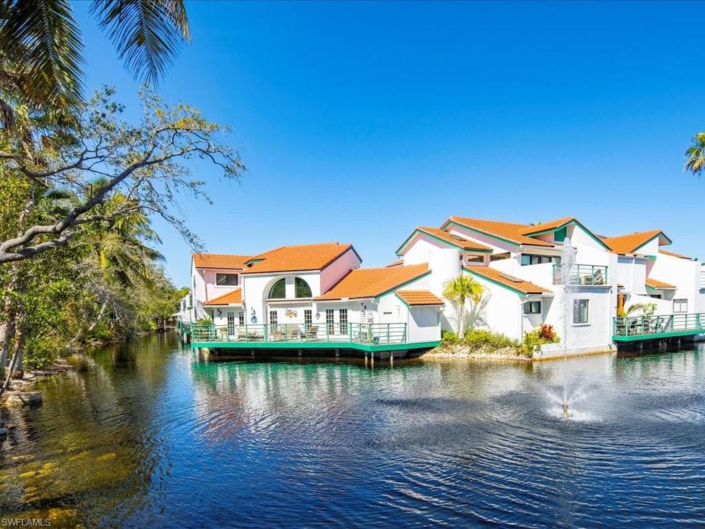 2182 Anchorage Ln B, Naples, FL 34104-47