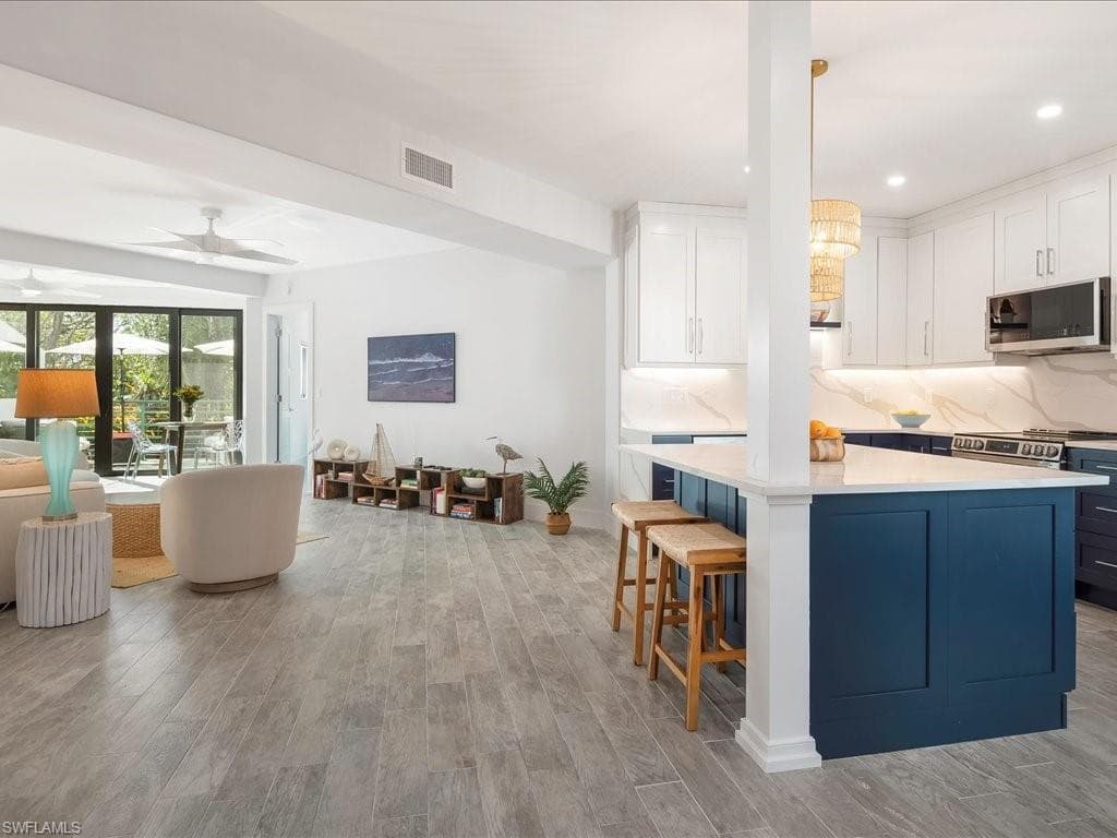 2182 Anchorage Ln B, Naples, FL 34104-6