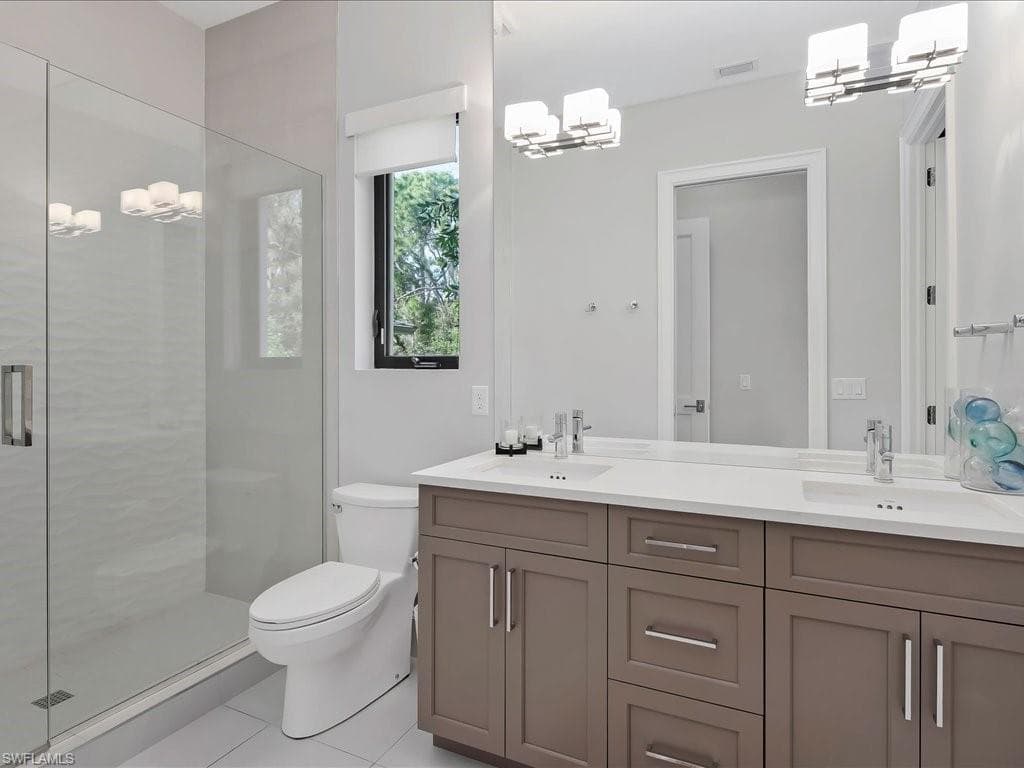 101 Carica Rd, Naples, FL 34108-22