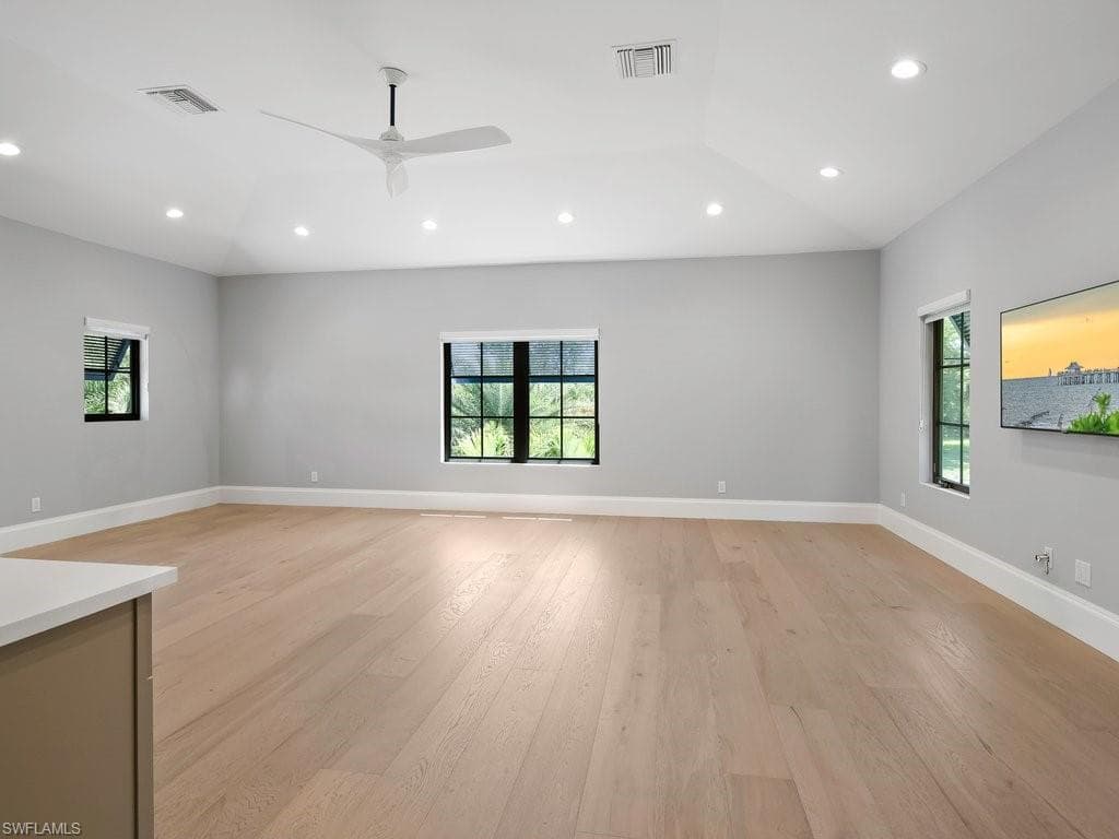 101 Carica Rd, Naples, FL 34108-44