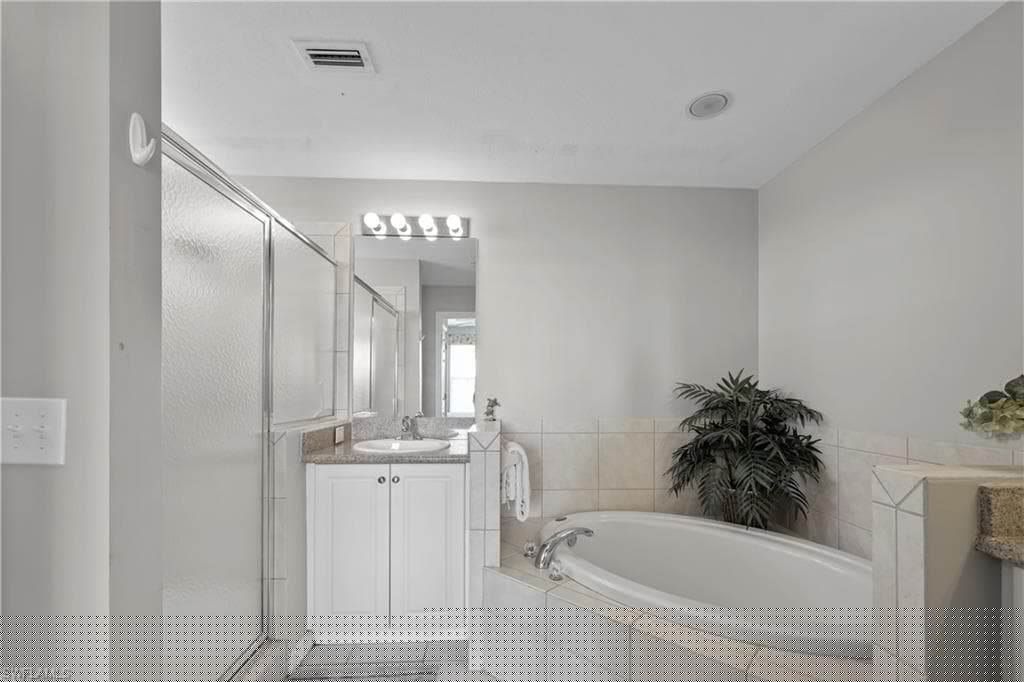 7905 Mahogany Run Ln 1316, Naples, FL 34113-13