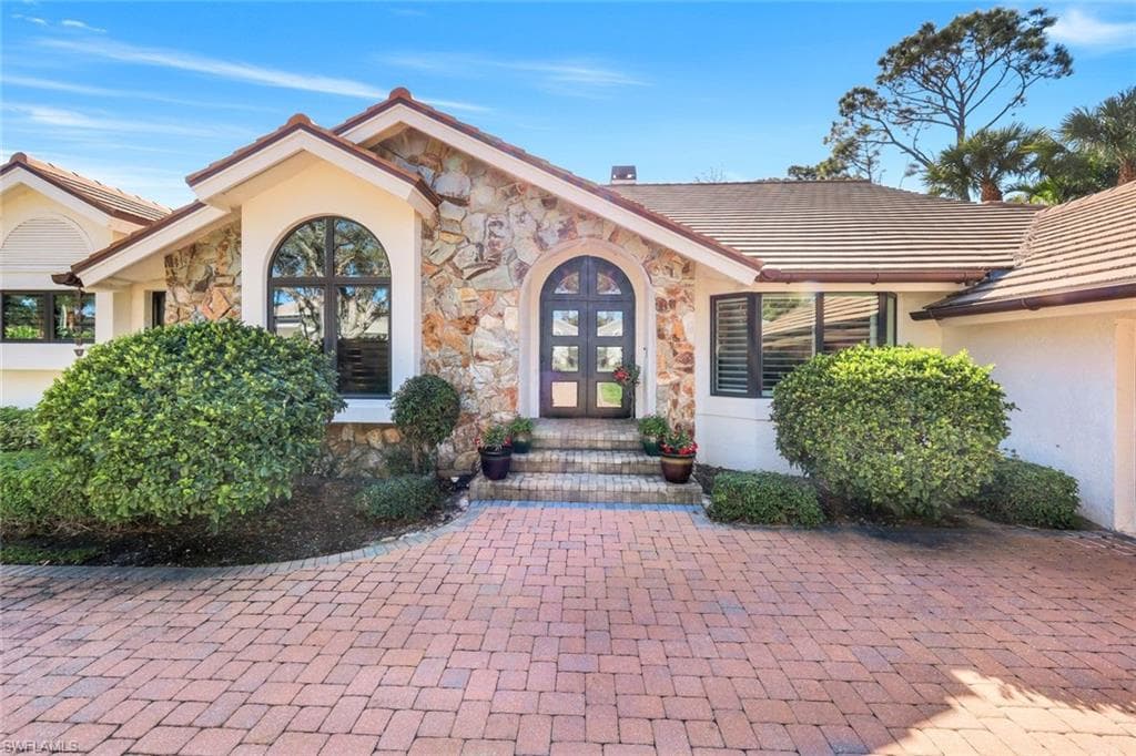 3953 Woodlake Dr, Bonita Springs, FL 34134-50