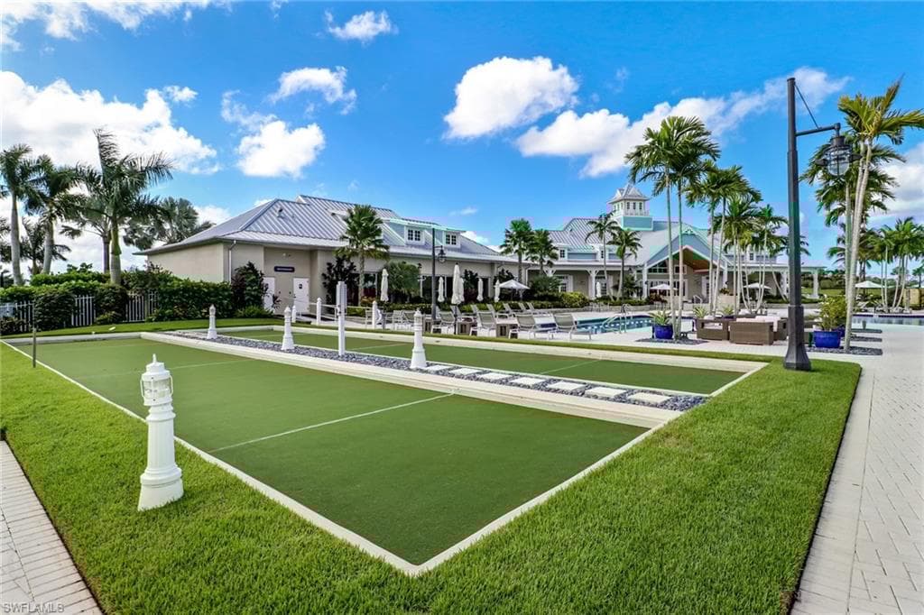 14594 Tropical Dr, Naples, FL 34114-35