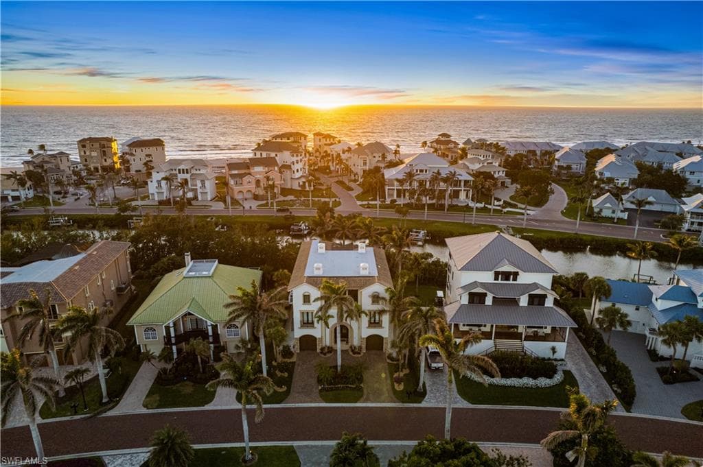 195 Topanga Dr, Bonita Springs, FL 34134-2