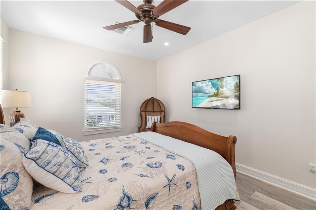 195 Topanga Dr, Bonita Springs, FL 34134-34