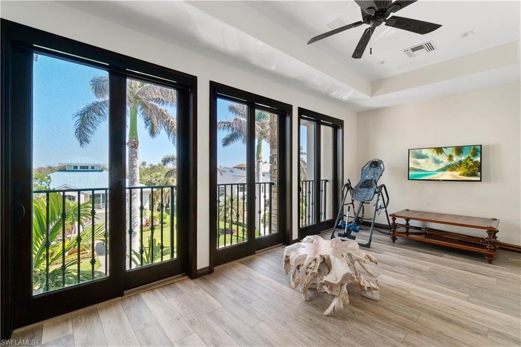 195 Topanga Dr, Bonita Springs, FL 34134-39