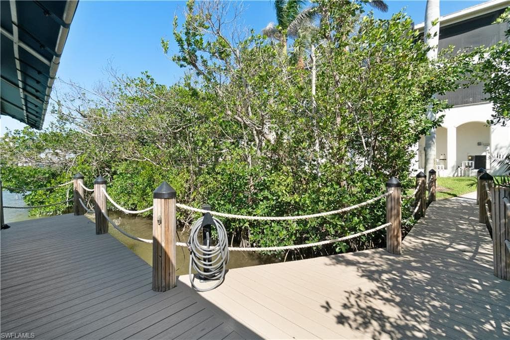195 Topanga Dr, Bonita Springs, FL 34134-45