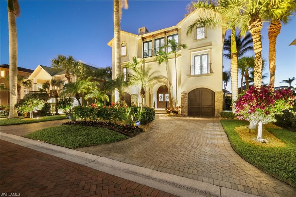 195 Topanga Dr, Bonita Springs, FL 34134-46