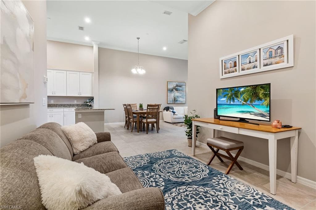 9394 Pocida Ct 202, Naples, FL 34119-9