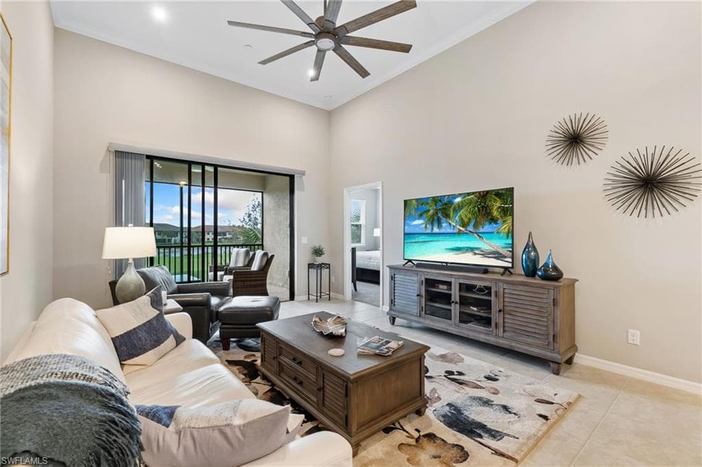 9394 Pocida Ct 202, Naples, FL 34119-2