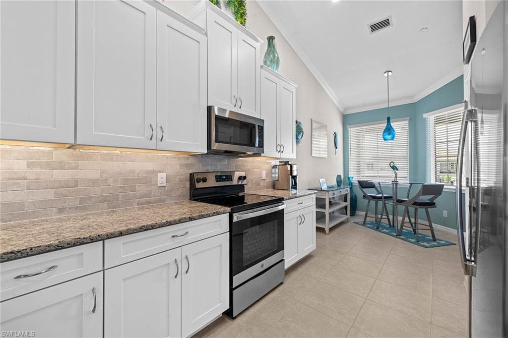 9394 Pocida Ct 201, Naples, FL 34119-9