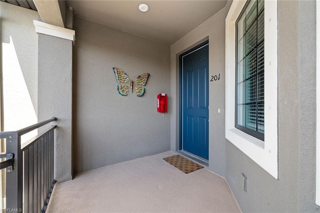 9394 Pocida Ct 201, Naples, FL 34119-23