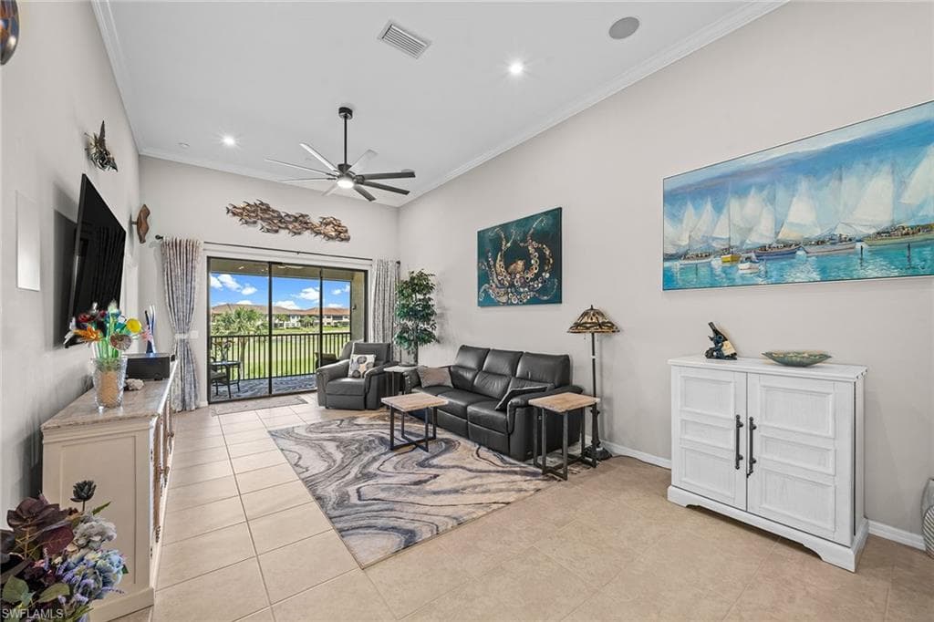 9394 Pocida Ct 201, Naples, FL 34119-4