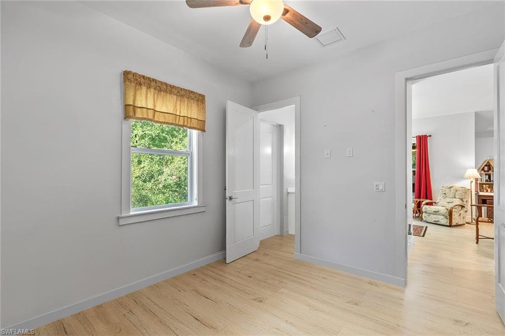 235 6th St SE, Naples, FL 34117-28