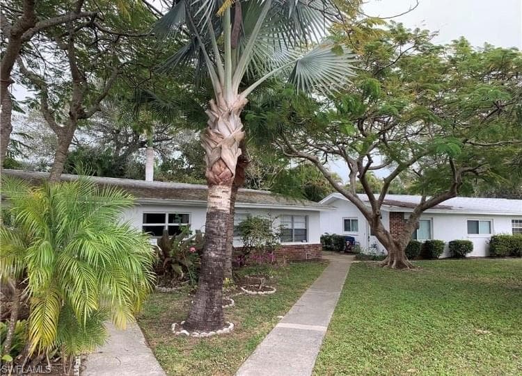 819 Courtington Ln 2, Fort Myers, FL 33919-1