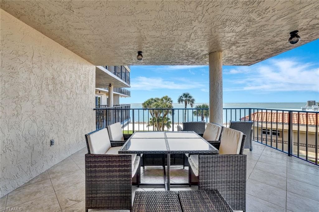1090 Collier Blvd 312, Marco Island, FL 34145-12
