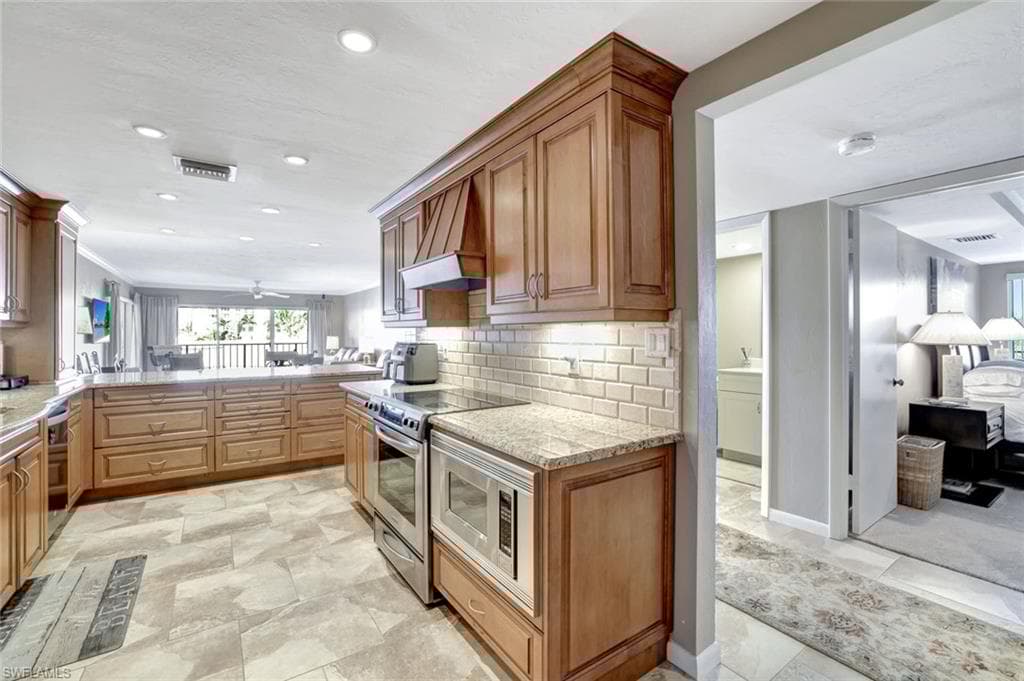 1090 Collier Blvd 312, Marco Island, FL 34145-4
