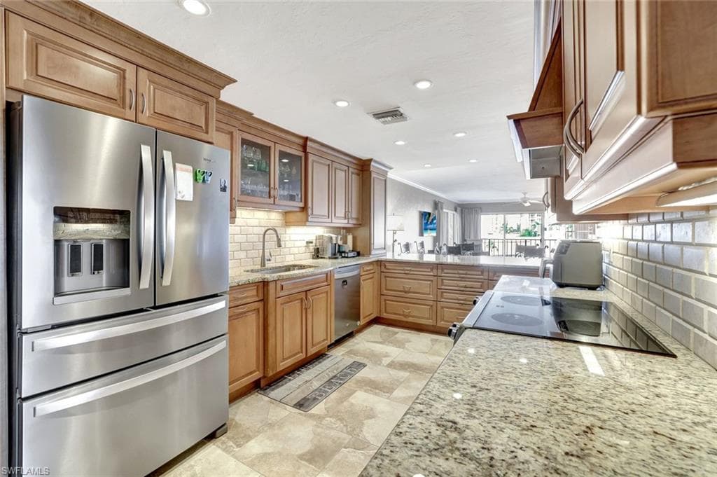 1090 Collier Blvd 312, Marco Island, FL 34145-5