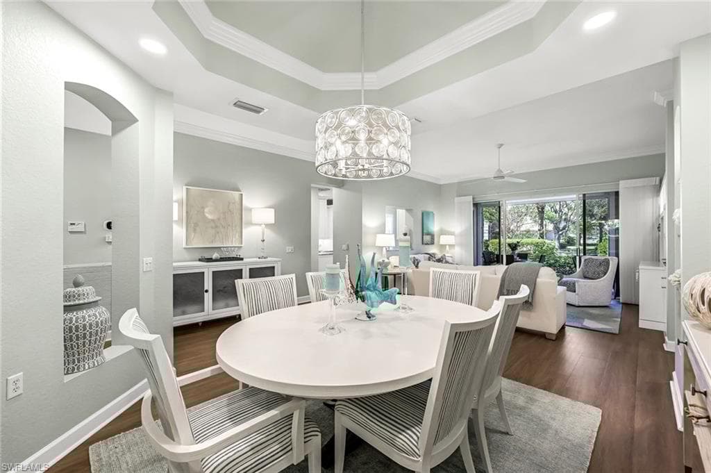 9048 Whimbrel Watch Ln 101, Naples, FL 34109-2