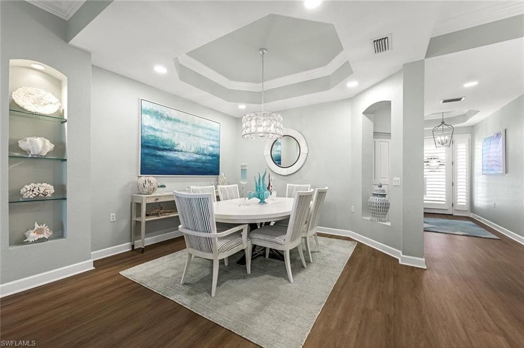 9048 Whimbrel Watch Ln 101, Naples, FL 34109-6