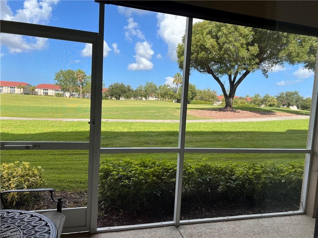 2710 Cypress Trace Cir 3015, Naples, Fl 34119-11