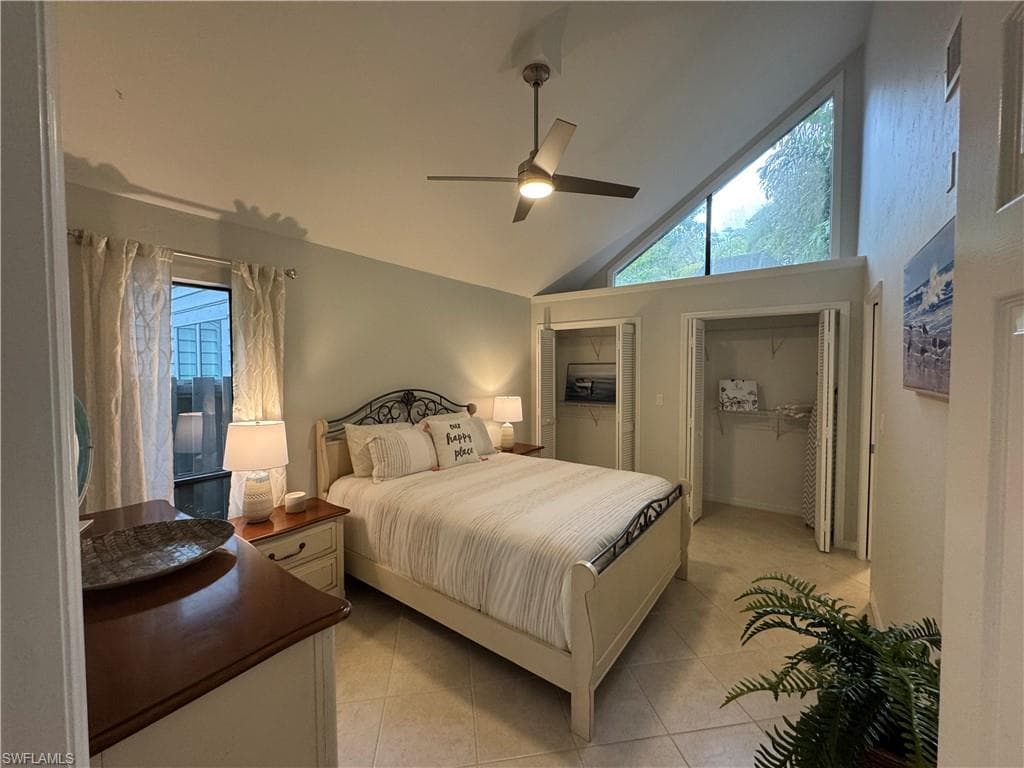 1281 Solana Rd, Naples, FL 34103-18
