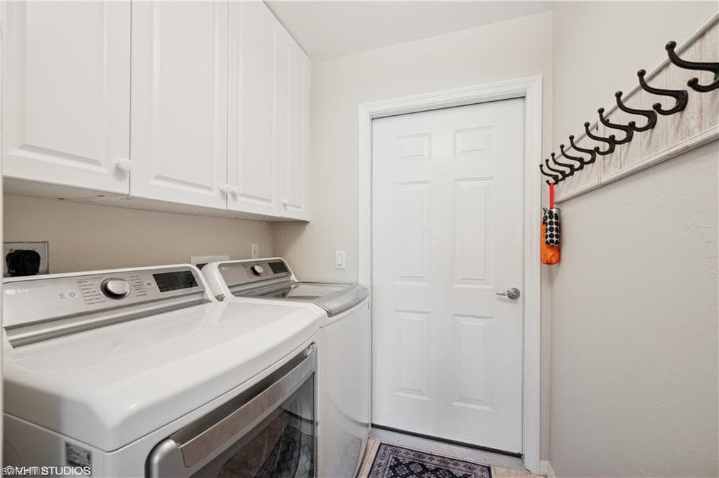 3445 Laurel Greens Ln S 103, Naples, FL 34119-15