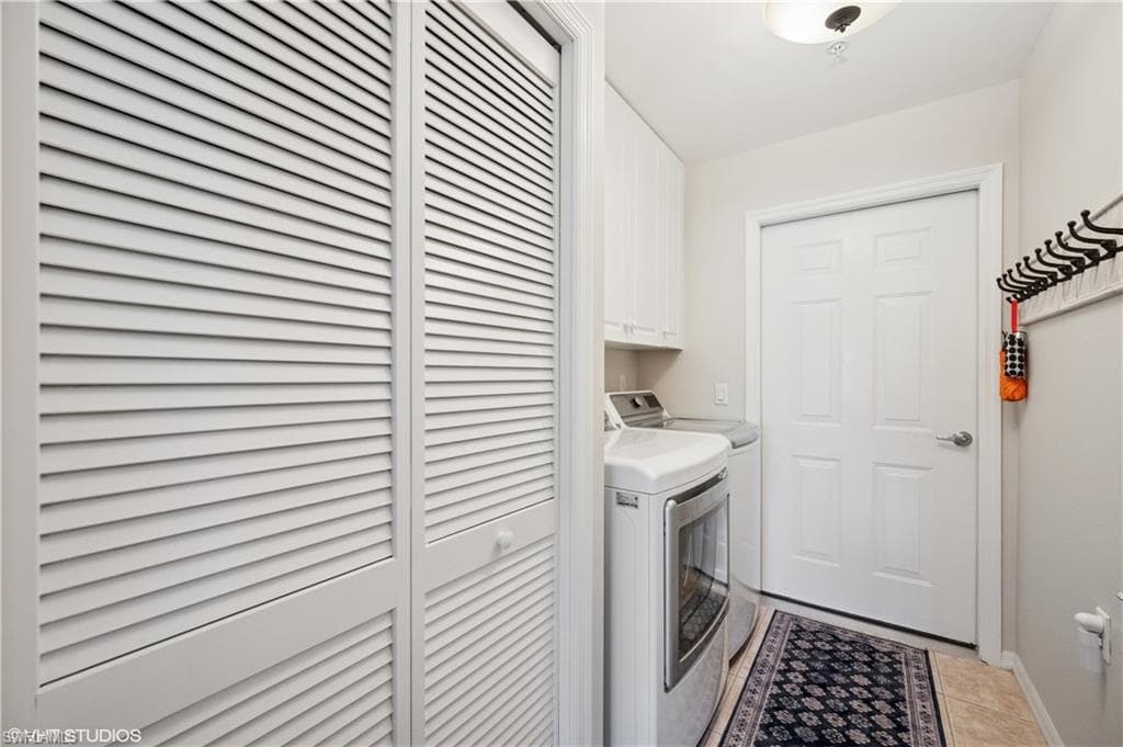 3445 Laurel Greens Ln S 103, Naples, FL 34119-16