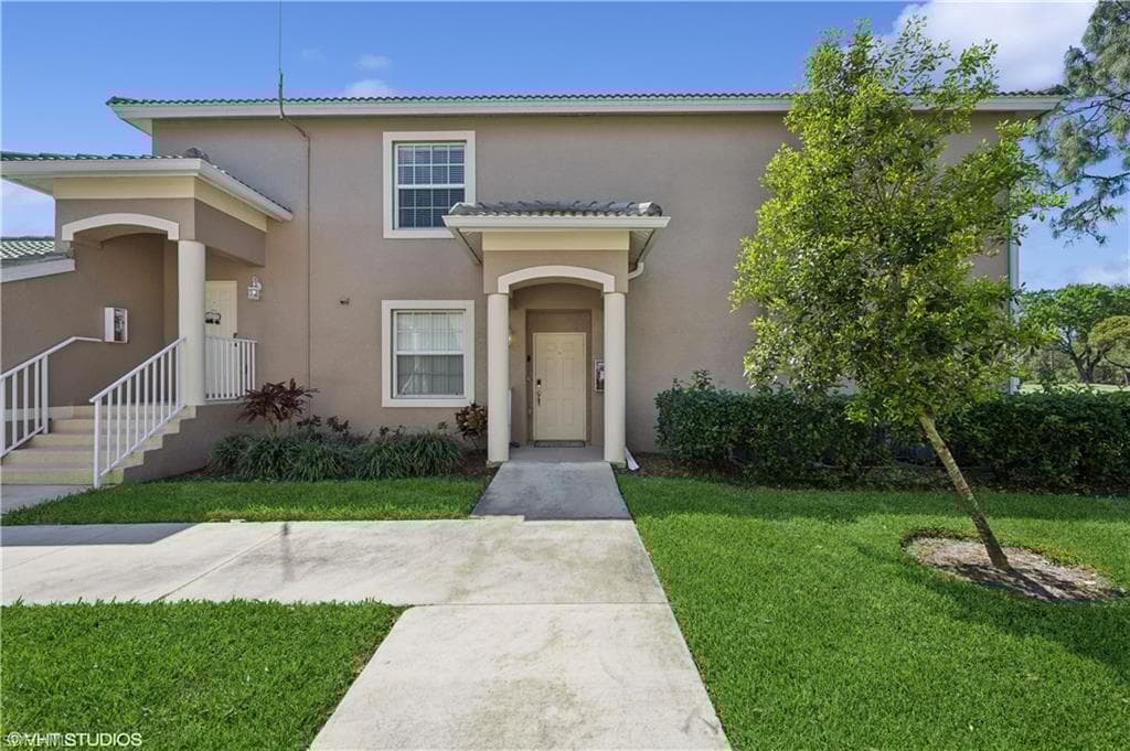 3445 Laurel Greens Ln S 103, Naples, FL 34119-5