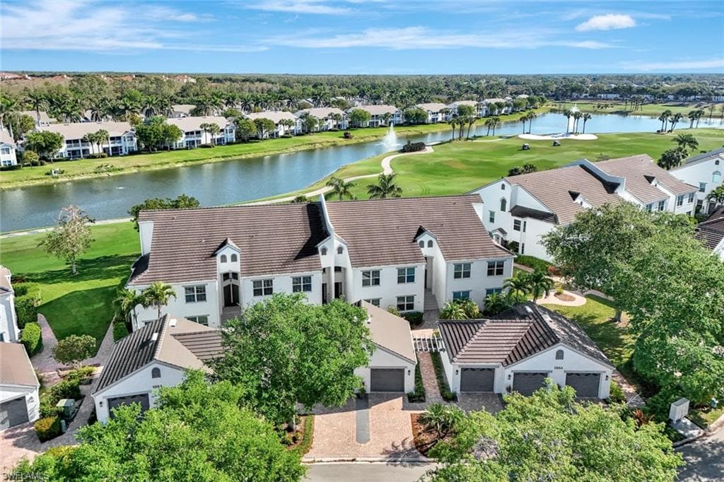5954 Sand Wedge Ln 702, Naples, FL 34110-4