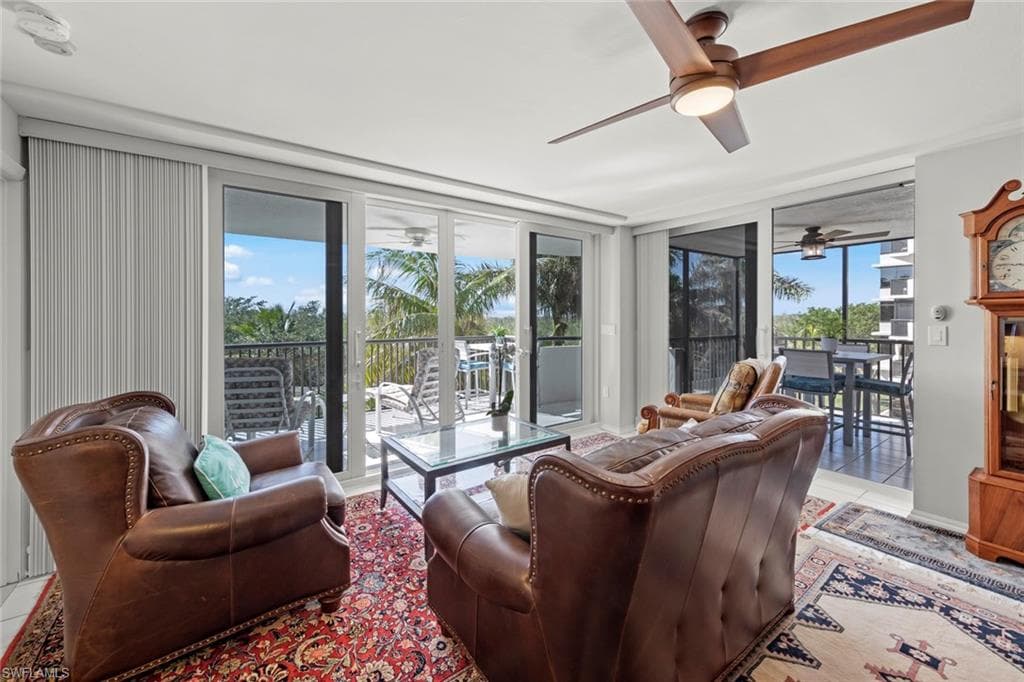 6825 Grenadier Blvd 202, Naples, FL 34108-13