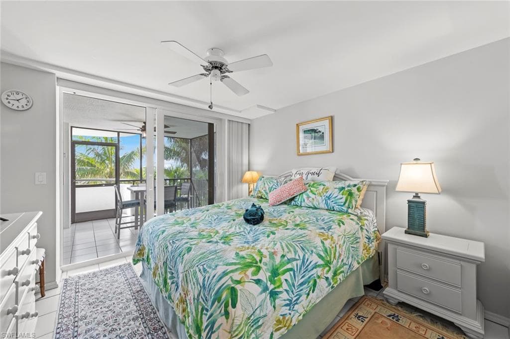 6825 Grenadier Blvd 202, Naples, FL 34108-19