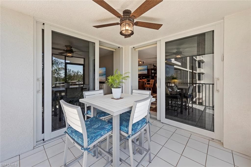 6825 Grenadier Blvd 202, Naples, FL 34108-21
